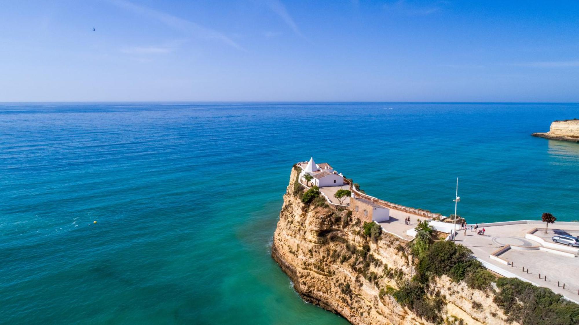 Apartment With 2 Bedrooms, 2M To The Beach Armação de Pêra Extérieur photo