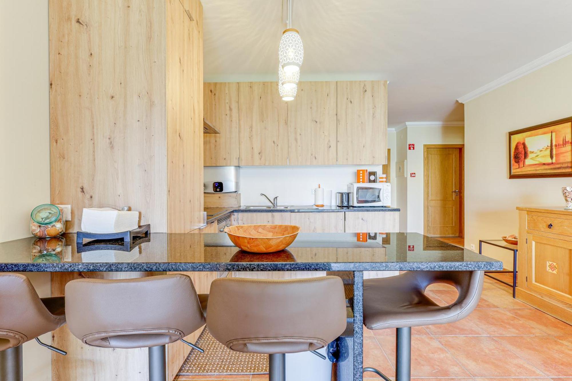 Apartment With 2 Bedrooms, 2M To The Beach Armação de Pêra Extérieur photo