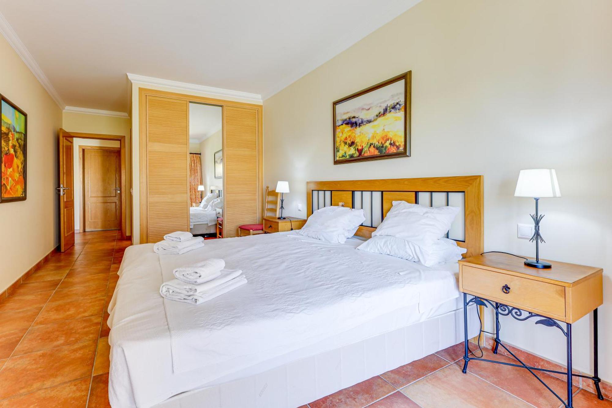 Apartment With 2 Bedrooms, 2M To The Beach Armação de Pêra Extérieur photo