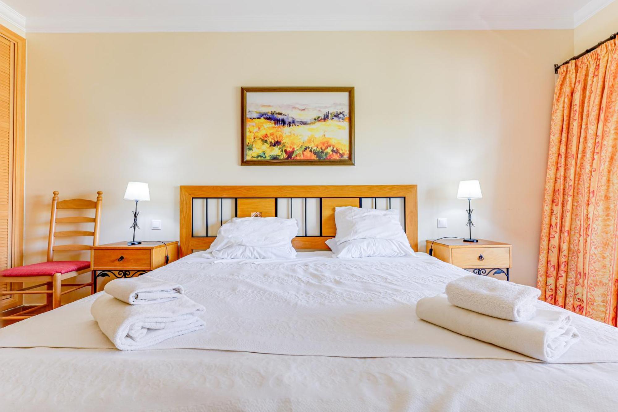 Apartment With 2 Bedrooms, 2M To The Beach Armação de Pêra Extérieur photo